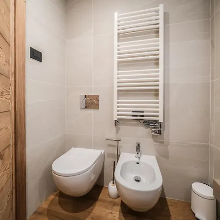 Апартаменти Il Cervo Nel Bosco Брей-Червінія