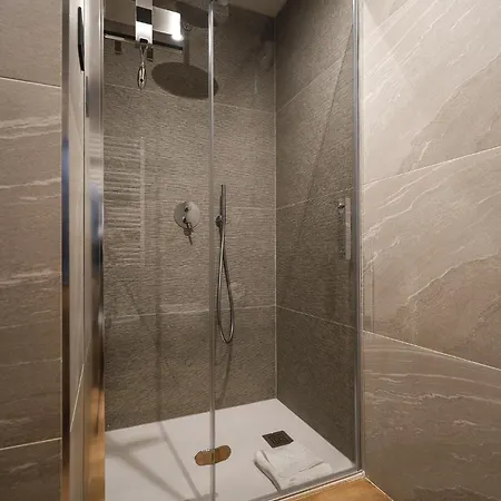 Il Cervo Nel Bosco *