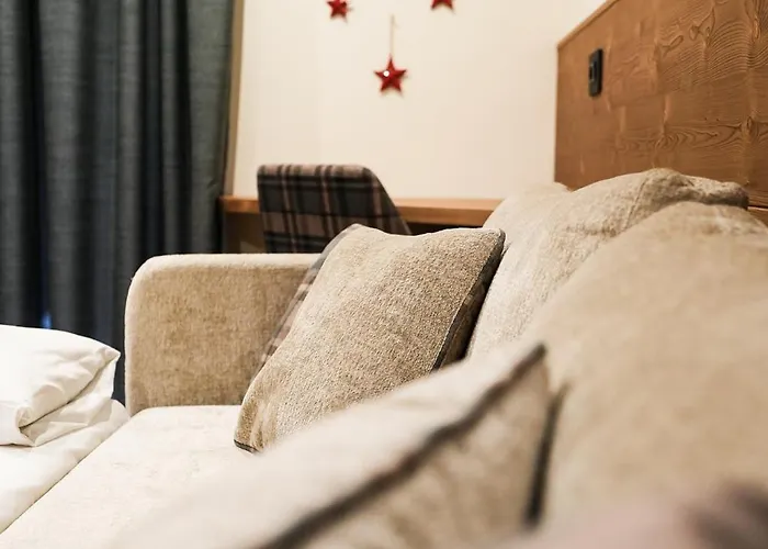 Il Cervo Nel Bosco Breuil-Cervinia